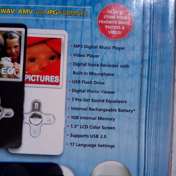 Innovage MP3 Player - Picture 3 of 7